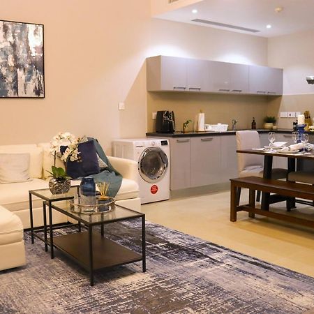 Stylish Apartment With A Jacuzzi มัสกัต ภายนอก รูปภาพ